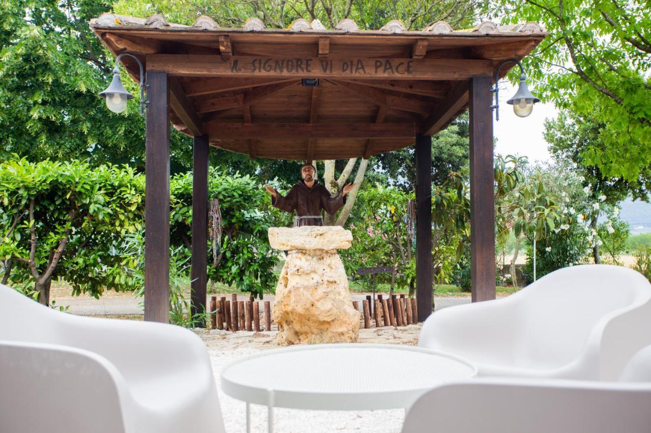 Hotel Villa Verde ริโวตอร์โต ภายนอก รูปภาพ