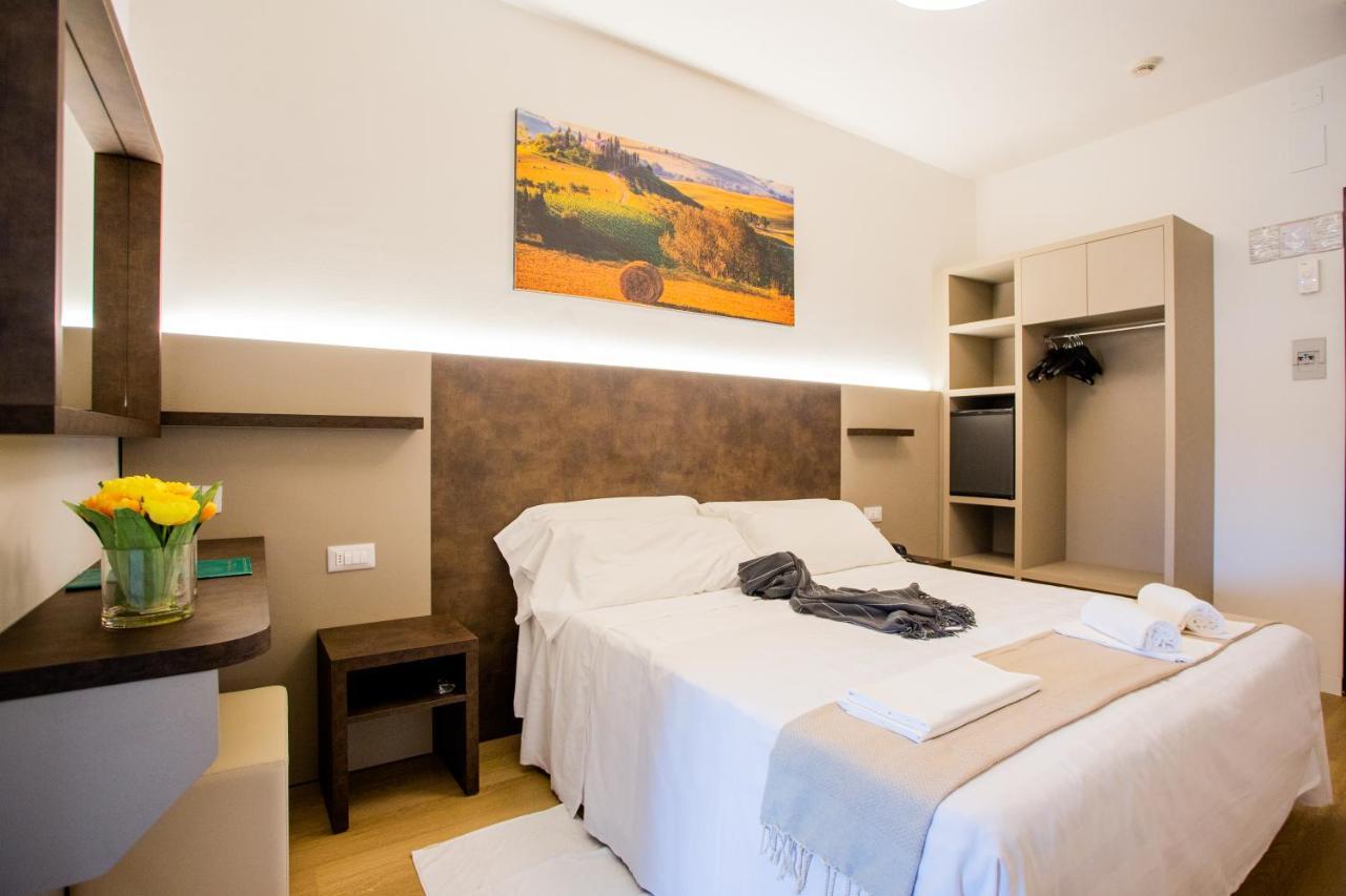 Hotel Villa Verde ริโวตอร์โต ภายนอก รูปภาพ